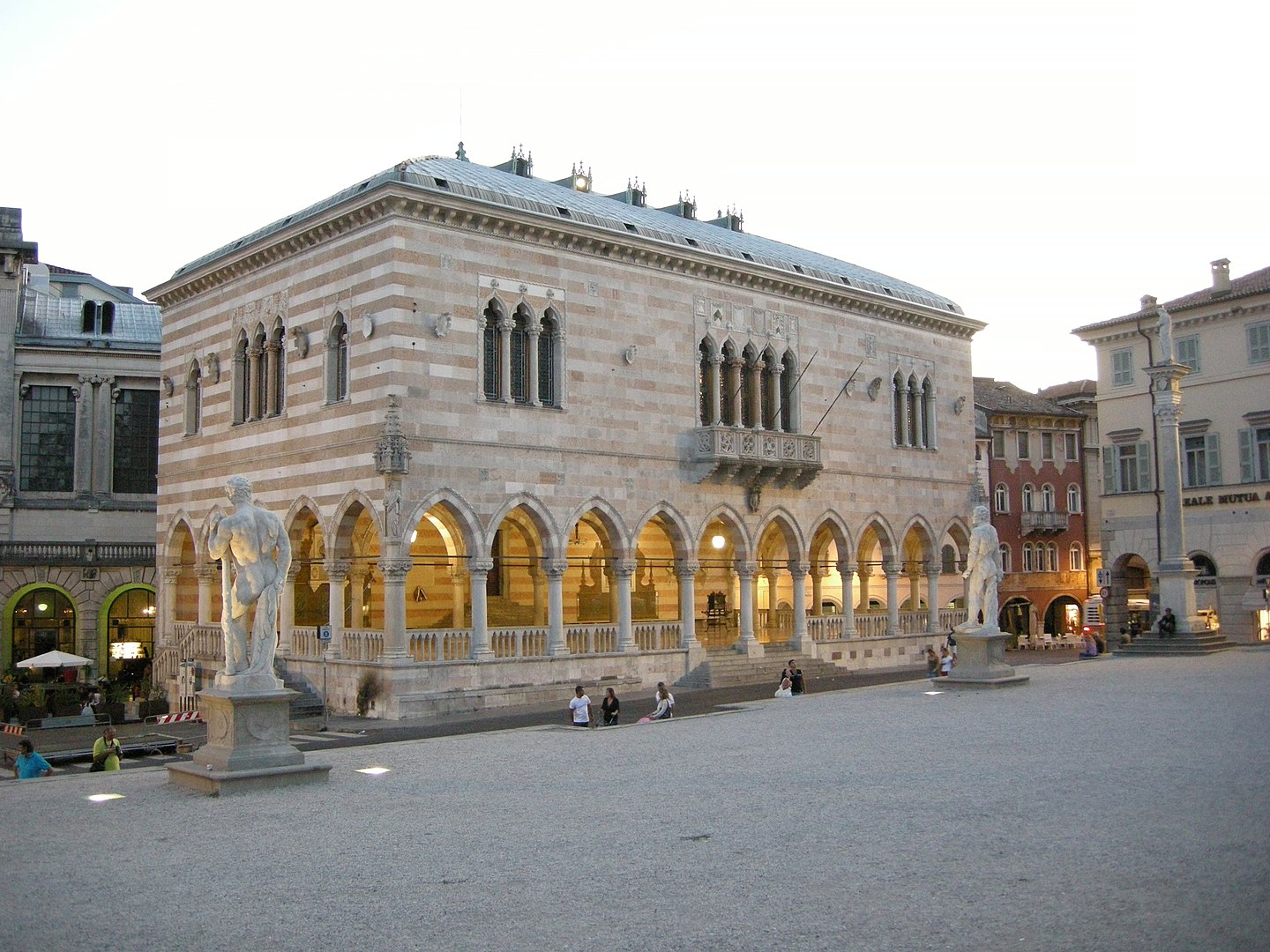 loggia lionello udine friuli